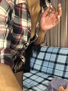 niccki3 online show from January 2025 07:37:01 AM