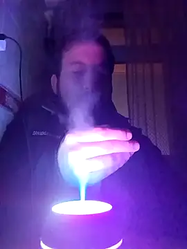 Karizmatikman online show from March 2026 06:04:01 PM