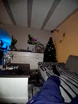schlonzi81 online show from December 2025 09:43:02 PM