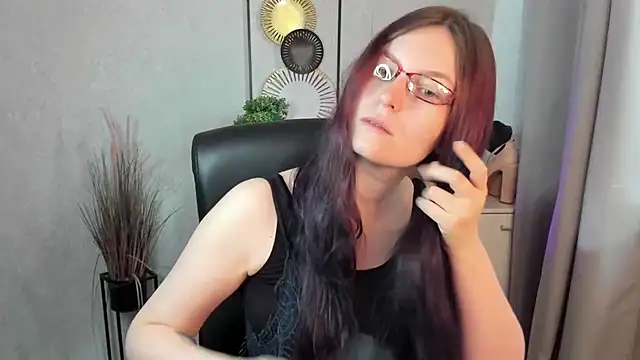 Snapshot of emmaxDelight chatting on July 2026 07:00:01 AM emmaxDelight online show from July 2026 07:00:01 AM