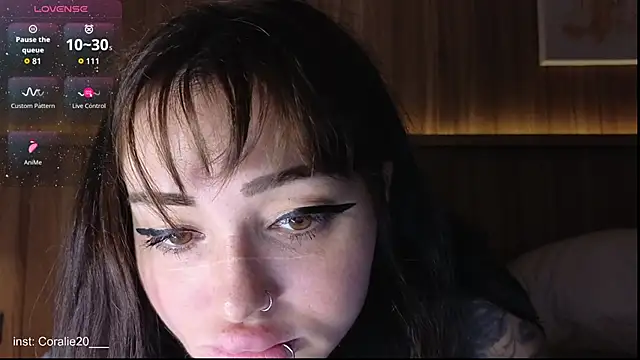 Coralie20  online show from April 2026 10:31:01 AM