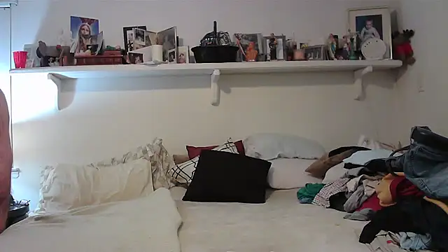 Snapshot of Hand69someguy chatting on November 2025 12:54:02 AM Hand69someguy online show from November 2025 12:54:02 AM