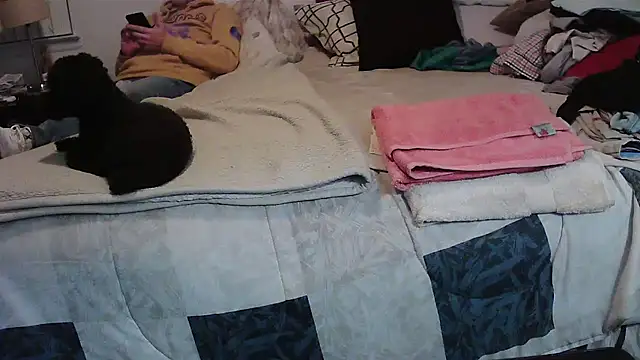 Snapshot of Hand69someguy chatting on November 2025 02:11:01 AM Hand69someguy online show from November 2025 02:11:01 AM