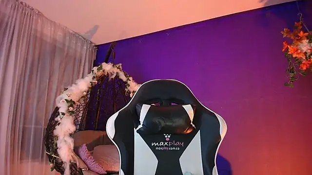 vanelope11 online show from April 2026 02:59:02 AM