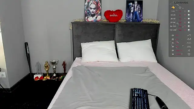 MuscleXXXBarbie online show from March 2026 08:53:02 AM