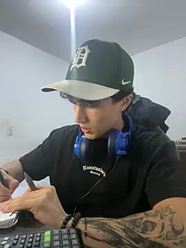 gojo satoru 18 online show from April 2026 12:28:01 AM