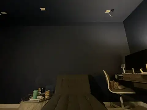 wynterheat online show from April 2026 07:07:02 PM