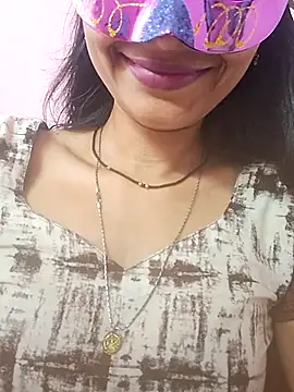 Nandinip2706 online show from June 2026 10:09:01 AM