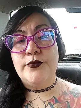 l1la Rav3n online show from December 2024 04:27:02 PM