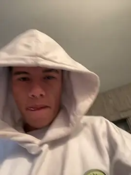 Logan smith1 online show from February 2025 10:52:02 PM