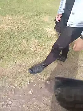 sophie banger online show from April 2026 08:28:02 PM