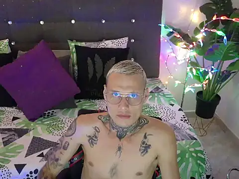 Snapshot of fucking_sinner chatting on November 2025 04:27:01 AM fucking sinner online show from November 2025 04:27:01 AM