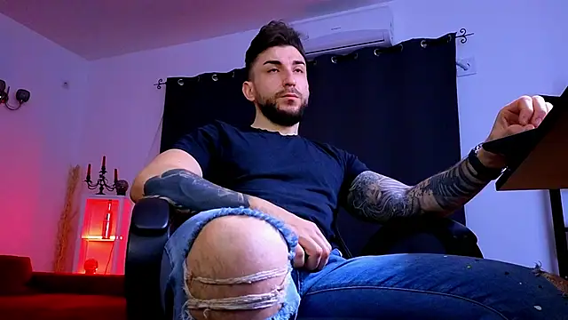 MightyAaron66 online show from March 2026 03:45:02 AM