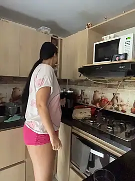 karla nill online show from April 2026 05:59:01 PM