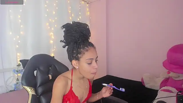 Abigail Wilson  online show from December 2024 08:34:01 PM