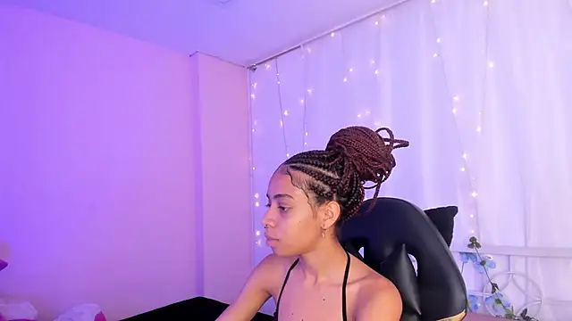 Abigail Wilson  online show from January 2025 08:39:01 PM