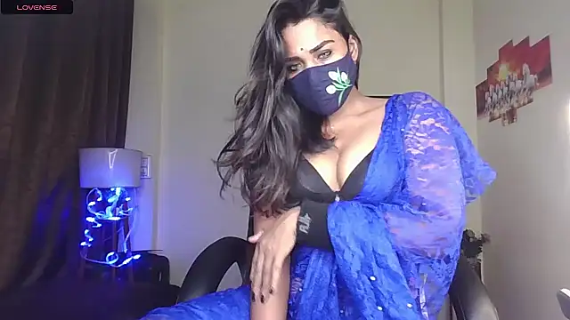 Black-Pearll online show from February 2026 04:11:02 PM