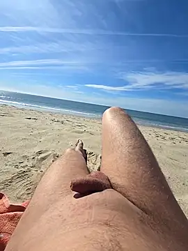 pierre92000a online show from April 2026 02:55:02 PM