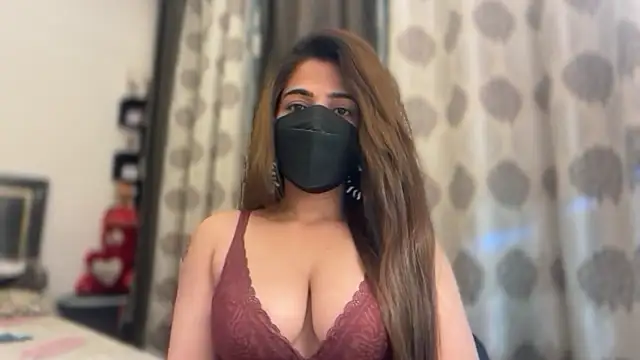 Hotty-Sana online show from April 2026 06:01:01 PM