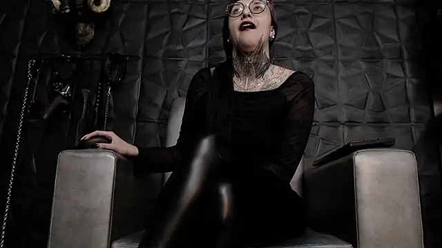 Agata Darkness online show from July 2026 11:33:02 PM