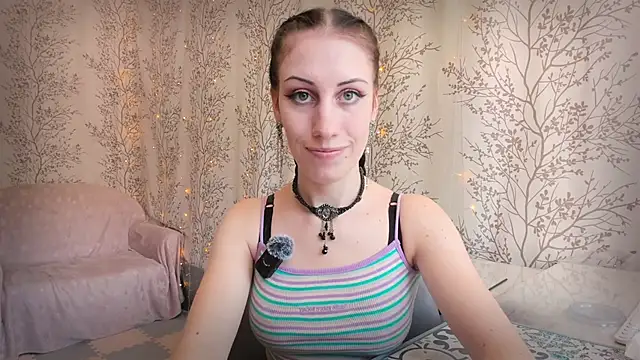 Snapshot of Mary0Lou chatting on July 2026 05:53:02 AM Mary0Lou online show from July 2026 05:53:02 AM