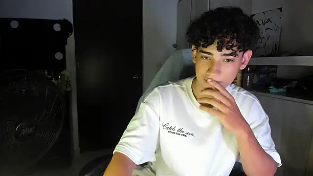 jake willianss online show from July 2026 02:20:01 AM