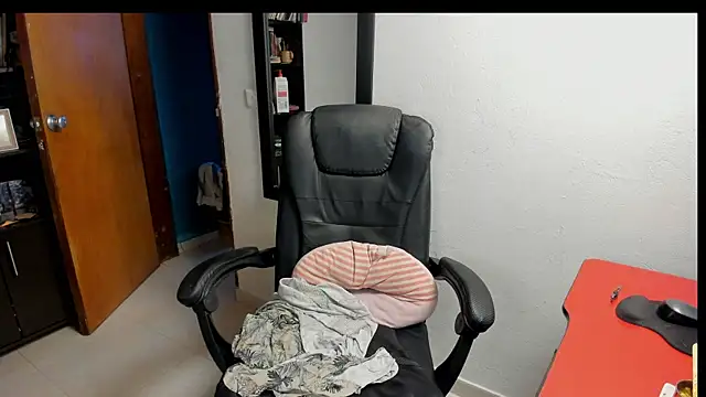 peanut tangerine online show from July 2026 10:56:02 PM