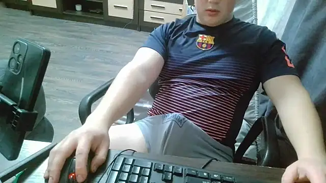 Snapshot of gamblingbum chatting on March 2026 04:32:02 PM gamblingbum online show from March 2026 04:32:02 PM