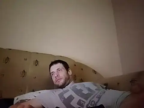 Snapshot of Vicktore007 chatting on February 2026 10:39:01 PM Vicktore007 online show from February 2026 10:39:01 PM