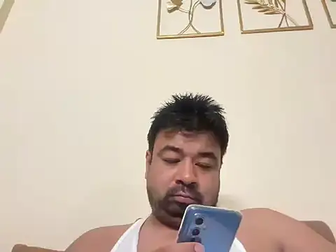 coolboy6566 online show from March 2026 12:53:02 PM