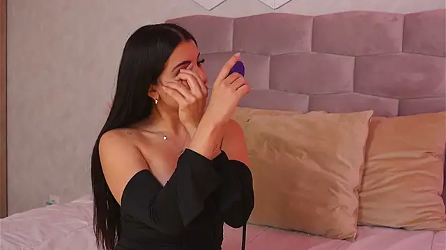 AnitaKariri online show from March 2026 07:41:02 AM