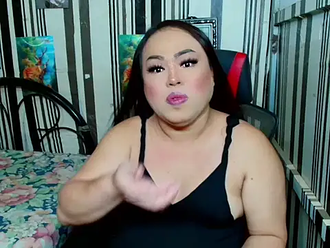 Snapshot of Reginex chatting on June 2026 04:32:02 AM Reginex online show from June 2026 04:32:02 AM