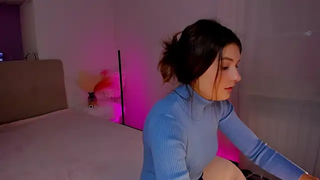 Laura Leee online show from February 2025 05:33:02 AM