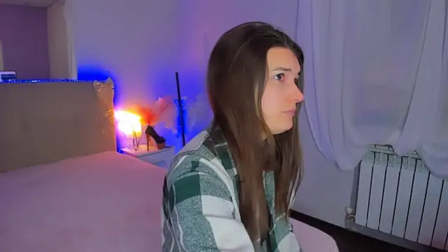 Laura Leee online show from February 2026 06:17:01 AM