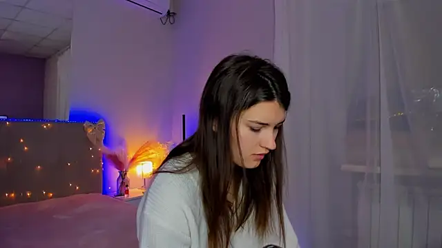 Laura Leee online show from March 2026 06:06:02 AM