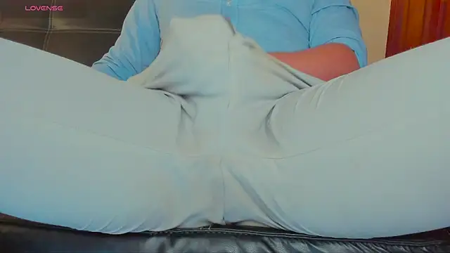 MrLonely02 online show from December 2024 03:49:01 AM