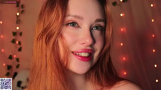 Snapshot of YourSkyAni chatting on December 2025 12:11:02 PM YourSkyAni online show from December 2025 12:11:02 PM