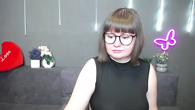 ZannaDreil online show from March 2026 07:09:02 PM