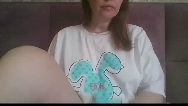 Sladkiegubki online show from April 2026 08:01:01 AM