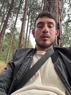 Snapshot of anika_lowen02 chatting on December 2025 07:43:01 PM anika lowen02 online show from December 2025 07:43:01 PM