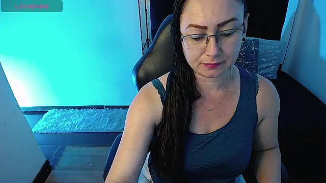 milly sanchez online show from April 2026 09:39:33 PM