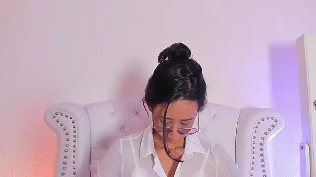 GabyPetit online show from April 2026 07:55:02 PM