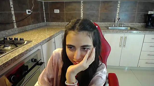 anna alvarez online show from March 2025 01:59:02 PM