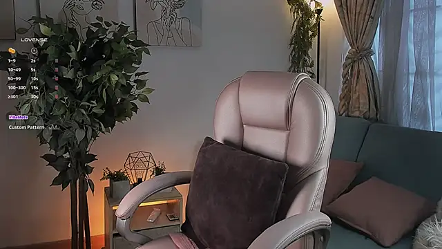 aisha bx online show from March 2026 01:37:01 PM