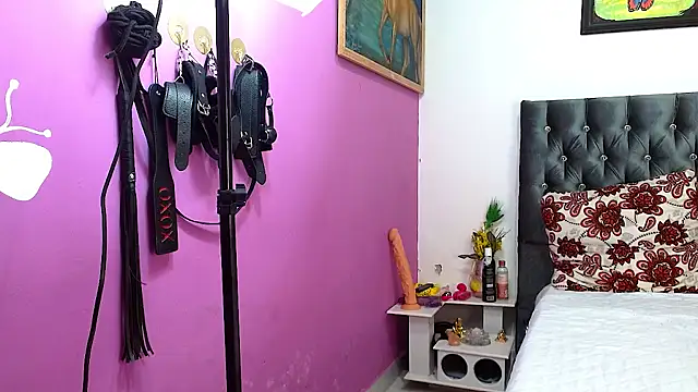 AntonellaAndNoah online show from March 2026 06:29:01 AM