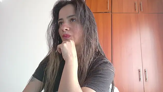 julietta   jackson online show from April 2026 06:05:02 PM