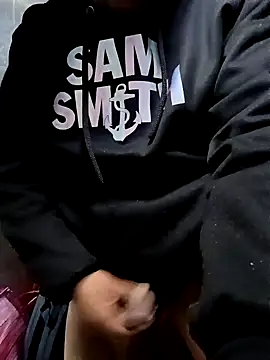 Snapshot of rayhot69 chatting on December 2024 04:08:02 PM rayhot69 online show from December 2024 04:08:02 PM