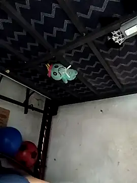 Snapshot of rayhot69 chatting on January 2025 05:34:02 PM rayhot69 online show from January 2025 05:34:02 PM