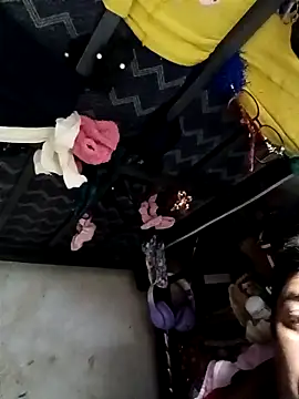 Snapshot of rayhot69 chatting on February 2025 05:25:02 PM rayhot69 online show from February 2025 05:25:02 PM