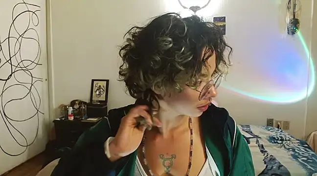 fenixmfx19 online show from March 2025 10:09:02 PM